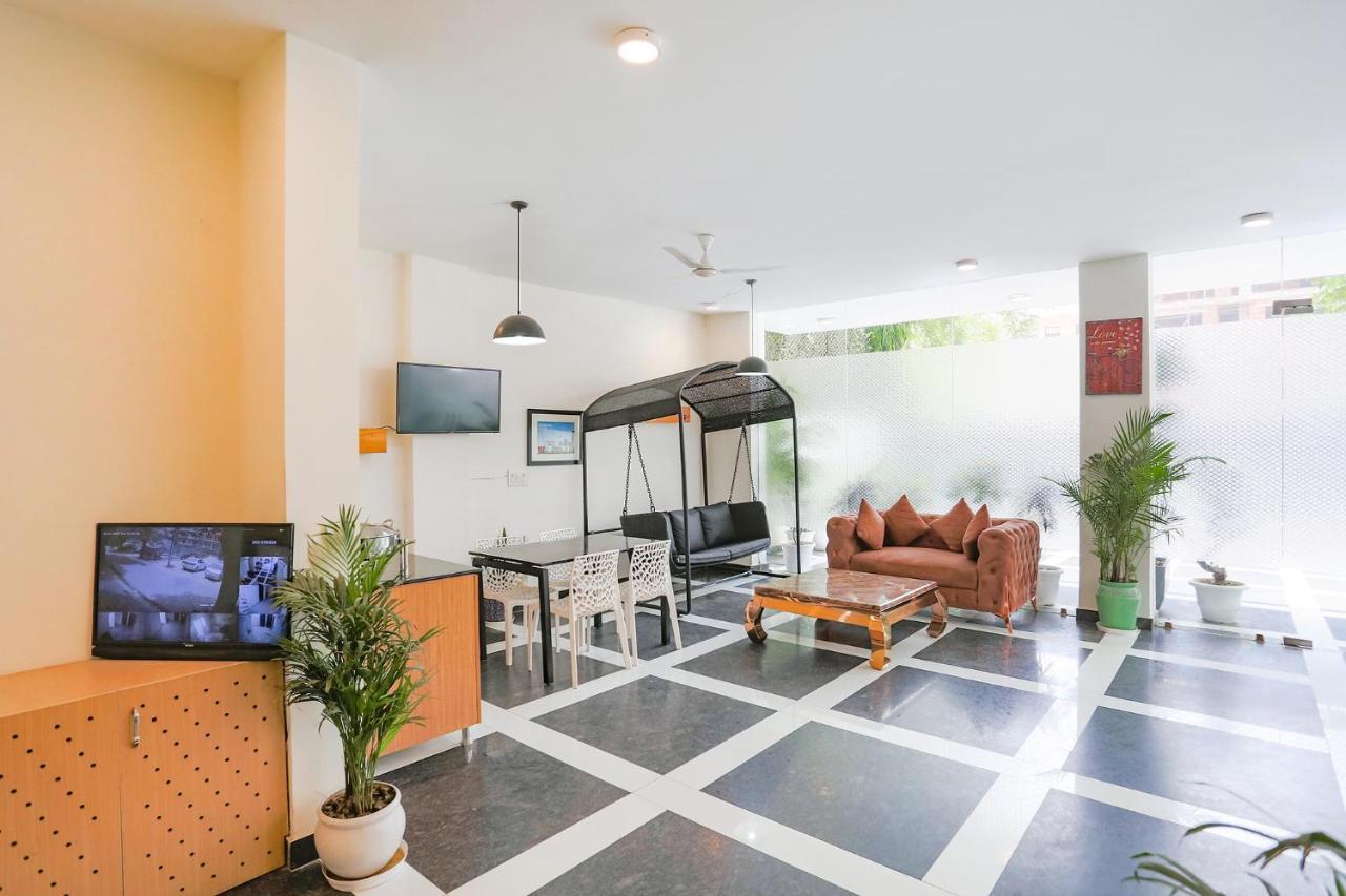 Fabhotel Ab Inn Huda City Center Ґурґаон Екстер'єр фото