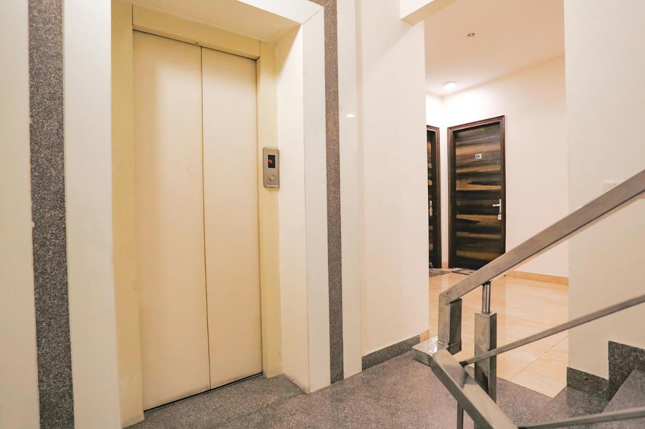 Fabhotel Ab Inn Huda City Center Ґурґаон Екстер'єр фото